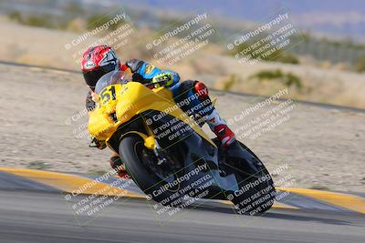 media/Dec-17-2022-SoCal Trackdays (Sat) [[224abd9271]]/Turn 7 Set 2 (1140am)/